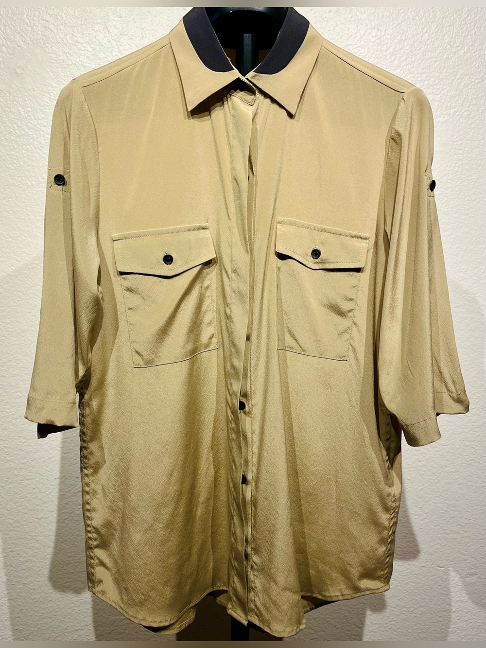 rag & bone Tan Button-Front Shirt with Black Contrast Collar - Size XS (Women’s)